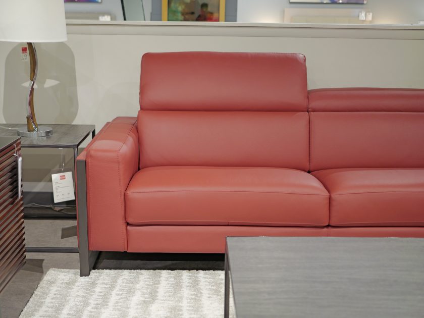 Pier Sectional Rosso