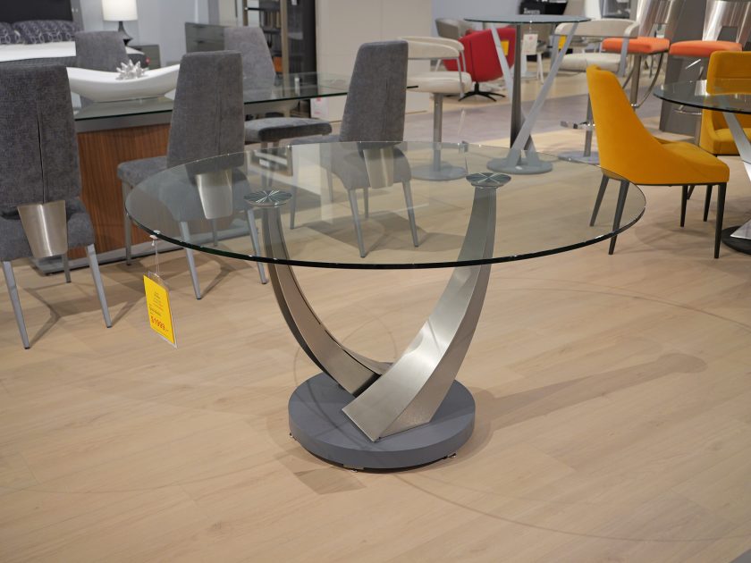 Elite Tangent 54" Round Table