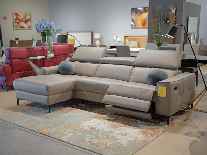 Incanto I899 Tessa Sectional Color 1114